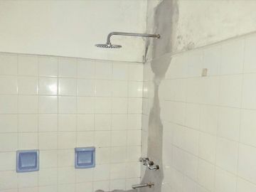 VENTA PH 3 AMBIENTES PATIO SIN EXPENSAS CASTELAR.