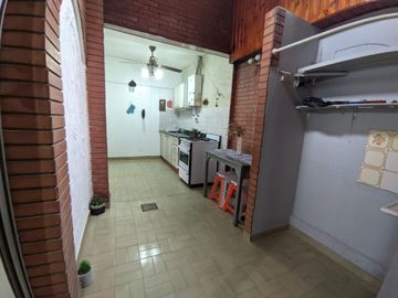 Excelente PH de 4 ambientes en PARQUE CHACABUCO