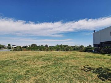 Venta LOTE AL RIO AMARRA PROPIA B°Náutico EL CANAL