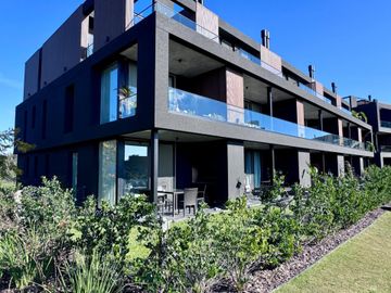 Venta departm 2 ambientes Milenia Nordelta cochera