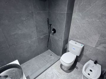 Venta departm 2 ambientes Milenia Nordelta cochera