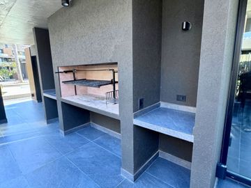 Venta departm 2 ambientes Milenia Nordelta cochera