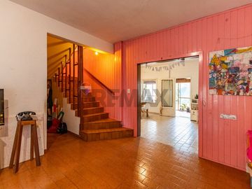 VENTA CASA 4 AMBIENTES CON PATIO PILETA Y GARAGE