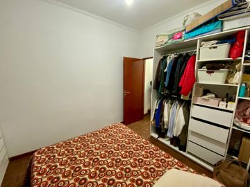 Casa de 3 Dormitorios con Jardín, Patio y Cochera