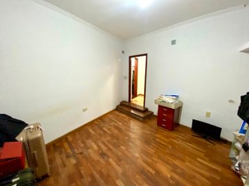 Casa de 3 Dormitorios con Jardín, Patio y Cochera