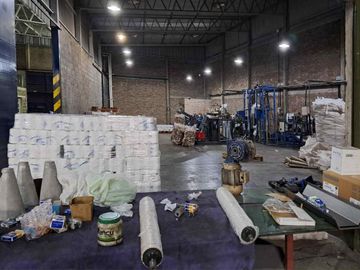 VENTA, GALPON AMPLIO Y CON MUY BUENA ALTURA