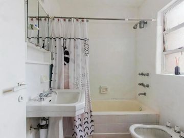 Departamento 3 amb en venta en Colegiales luminoso