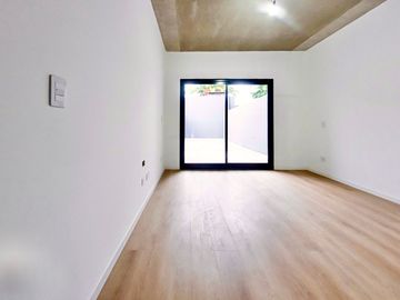 Venta departamento 2 amb estrenar Lomas de Mirador