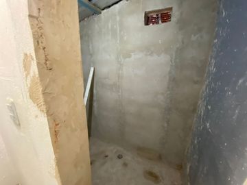 ALQUILER EN PALOMAR IDEAL DEPOSITO. EXPENSAS BAJAS