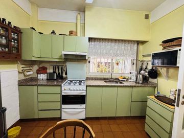 VENTA DEPTO 3 AMB EN CASEROS COCHERA APTO CREDITO