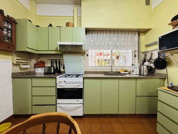 VENTA DEPTO 3 AMB EN CASEROS COCHERA APTO CREDITO