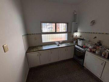 VENTA CASA MULTIFAMILIAR TIGRE CENTRO A RECICLAR