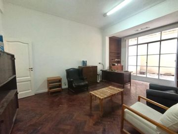 ALQUILER OFICINA  C/ PATIO LUMINOSO APTO VIVIENDA