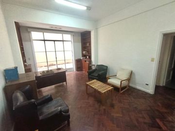 ALQUILER OFICINA  C/ PATIO LUMINOSO APTO VIVIENDA