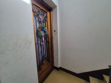 VENTA PH 3 AMBIENTES FLORES