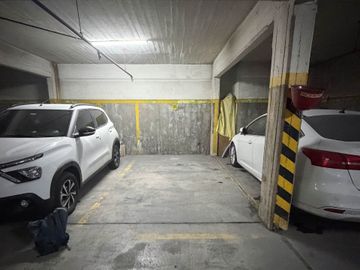 VENTA COCHERA ALMAGRO (Bajas Expensas)