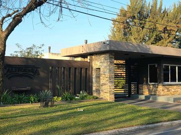 VENTA LOTE 1472M2 CALLE ACCESO A HIGHLAND DEL VISO