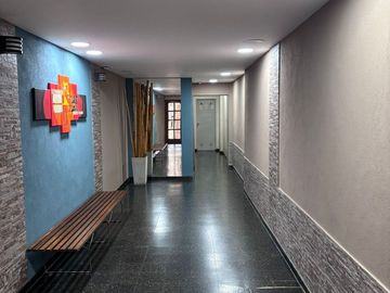 DEPARTAMENTO DE 2 AMBIENTES MUY LUMINOSO