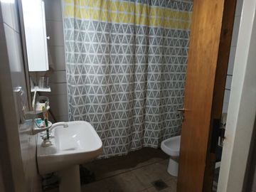 CASA en VENTA - LATERAL ACCESO ESTE (GUAYMALLÉN)