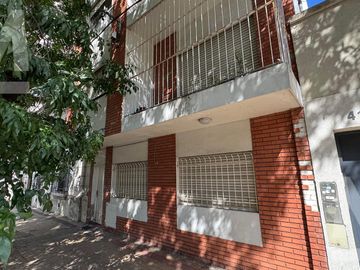 Departamento amoblado en zona Plaza Rocha
