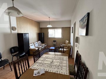 Departamento amoblado en zona Plaza Rocha