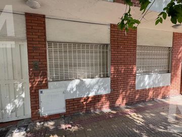 Departamento amoblado en zona Plaza Rocha