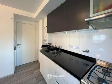VENTA | PERMUTA - Departamento 1 dormitorio con balcón - Centro, Rosario.