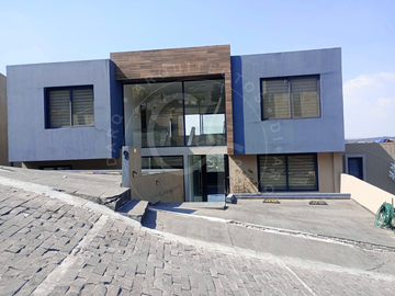 Residencia en venta y Renta en Terrazas, Sayavedra