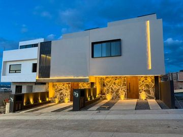 CASA EN CAPITAL SUR, EL MARQUES, QUERETARO