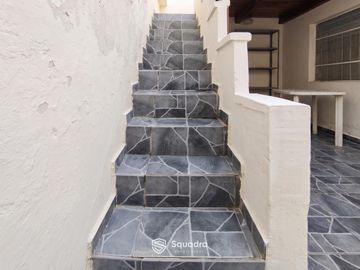 VENTA | PERMUTA - Casa desarrollada en 2 plantas con cochera, patio y terraza - Tablada, Rosario.