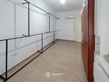 VENTA | PERMUTA - Casa desarrollada en 2 plantas con cochera, patio y terraza - Tablada, Rosario.