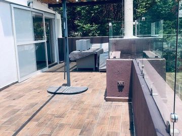 Casa Remodelada en Venta en Ciudad Satélite, Naucalpan