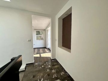 Casa Remodelada en Venta en Ciudad Satélite, Naucalpan