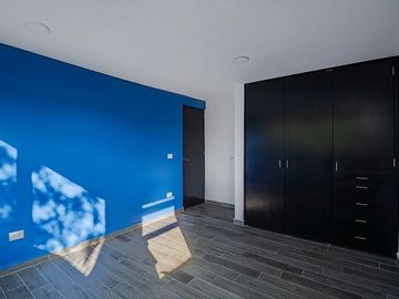 Casa Remodelada en Venta en Ciudad Satélite, Naucalpan