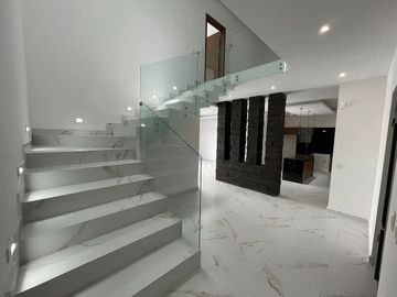 CASA EN VENTA EN PRIVADA CASTAÑOS DEL VERGEL CARRETERA NACIONAL