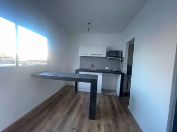 ALQUILER PH 2 AMB MATADEROS SIN EXPENSAS PLANTA A