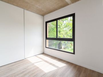 VENTA CASA TRES AMBIENTES PARQUE LELOIR A ESTRENAR