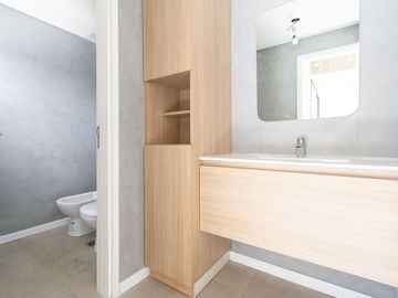 VENTA CASA TRES AMBIENTES PARQUE LELOIR A ESTRENAR