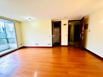 Departamento en arriendo c/ estacionamiento en Barrio El Golf