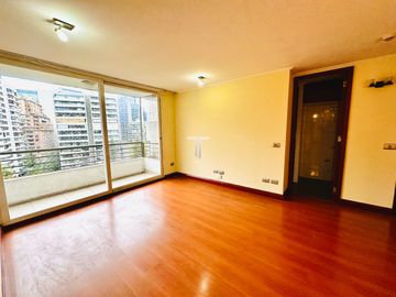 Departamento en arriendo c/ estacionamiento en Barrio El Golf