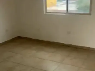 BUENOS AIRES. CASA DE 2 PLANTAS. DE OPORTUNIDAD.