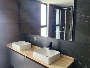 CASA EN VENTA EN LOMAS DE ANGELÓPOLIS