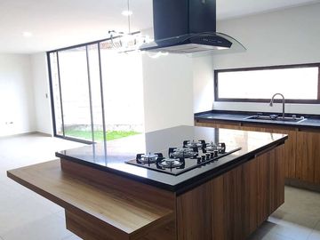 CASA EN RENTA EN JARDINES DE ZAVALETA
