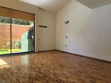 CASA EN VENTA EN ZAVALETA
