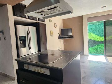 CASA EN VENTA EN ZAVALETA