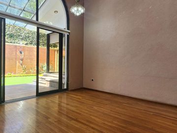 CASA EN VENTA EN ZAVALETA