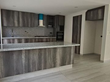 CASA EN VENTA EN LOMAS DE ANGELÓPOLIS