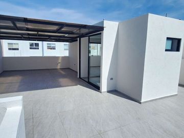CASA EN VENTA EN LOMAS DE ANGELÓPOLIS