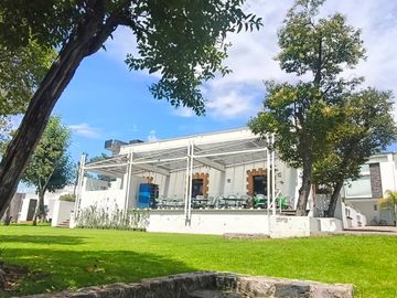 CASA EN VENTA EN LOMAS DE ANGELÓPOLIS