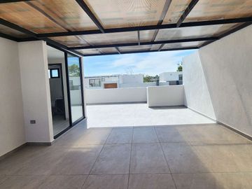 CASA EN VENTA EN LOMAS DE ANGELÓPOLIS